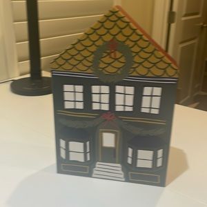 Home for the Holidays - 1000 Piece Puzzle